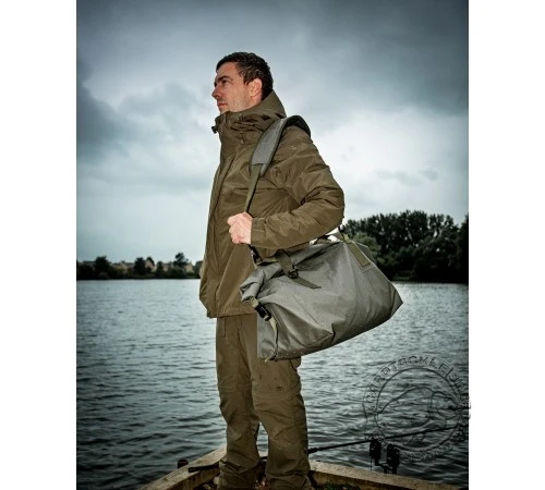 Сумка водонепроницаемая Trakker Downpour Roll-Up Carryall 